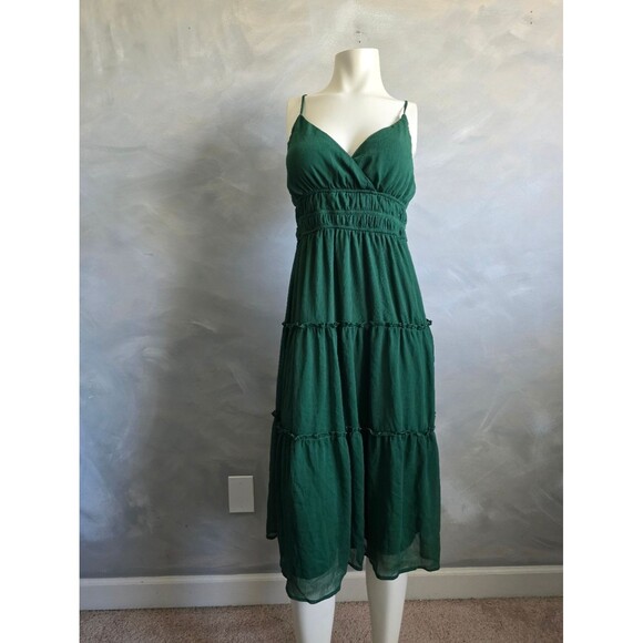 Trixxi Dresses & Skirts - Women's Sleeveless Deep Green V Neck Dress Ruffle Tiered Midi Sz L Babydoll